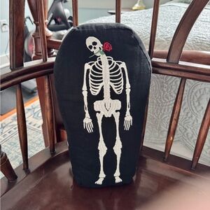 HALLOWEEN | coffin-shaped skeleton accent pillow